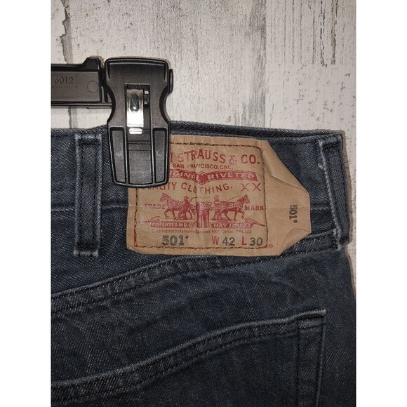 Levi's 501 Gray Size 42x30 (Actual 40x28) - Picture 5 of 8